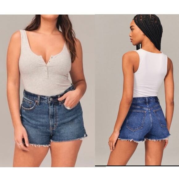 Abercrombie High Rise The Mom Short Curve Love Denim Cutoff Hem NEW - Size 37/24 - Picture 1 of 8